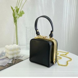  New Trend Women's Leather Shoulder Bag Small Square Presbyse Box Clip Portable Hong Kong Wind Style Elegant Fashionable